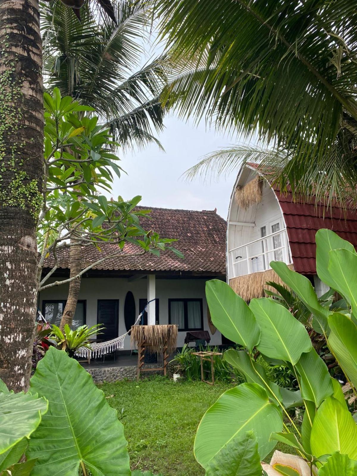 Medewi Good Vibes Stay&Surf Jembrana Quarto foto